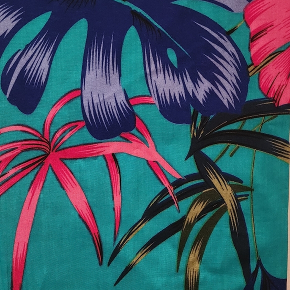 Hawaiian print Beach sarong - Picture 1 of 2